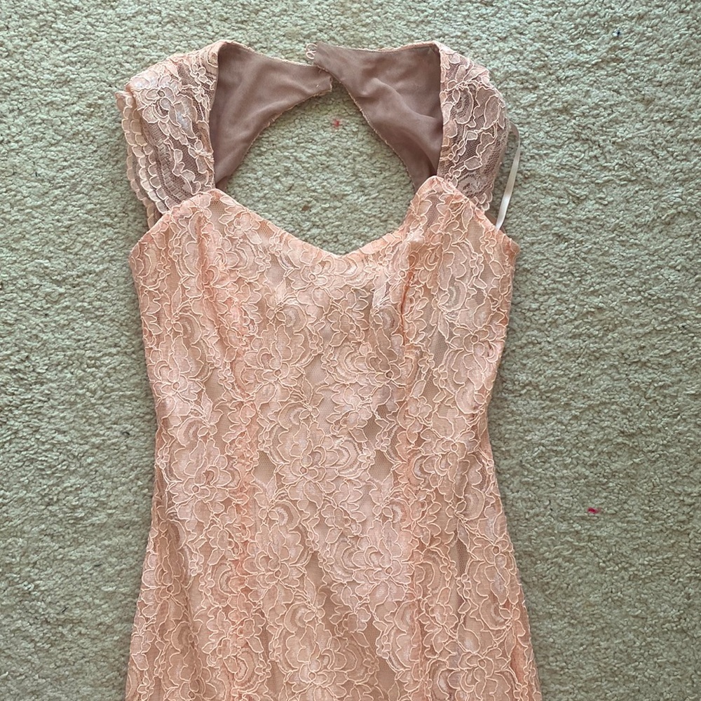 Ralph Lauren Blush Lace Floor Length Gown with Keyhole back size 2